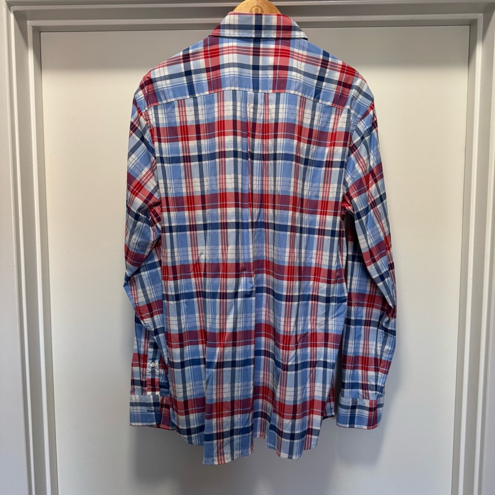 Vineyard Vines Performance Button Down Shirt - image 3